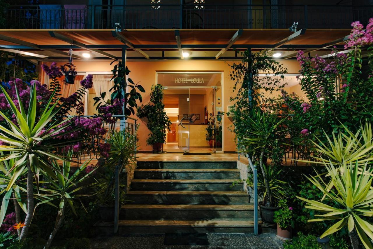 Hotel Loula Rooms And Apartments Καμένα Βούρλα Εξωτερικό φωτογραφία