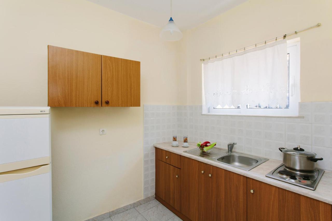 Hotel Loula Rooms And Apartments Καμένα Βούρλα Εξωτερικό φωτογραφία