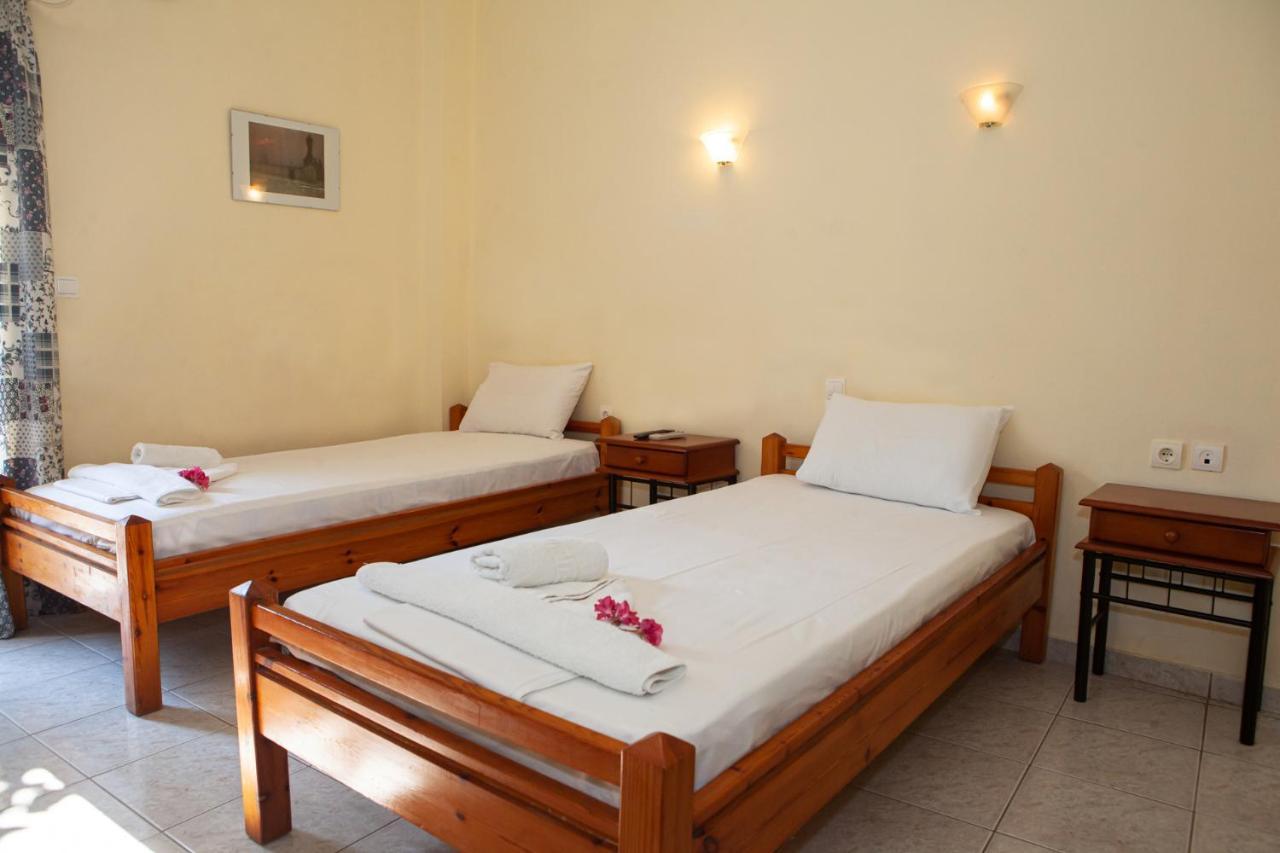 Hotel Loula Rooms And Apartments Καμένα Βούρλα Εξωτερικό φωτογραφία